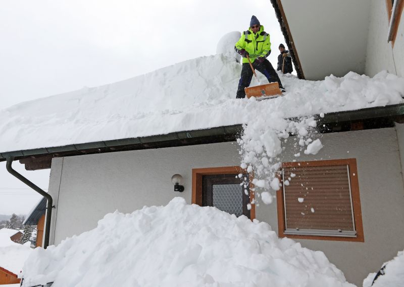 Roof Snow Raking